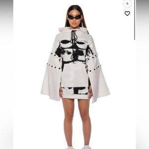 IN THE WORKS CONVERTIBLE BELL SLEEVE HOODIE MINI DRESS In White